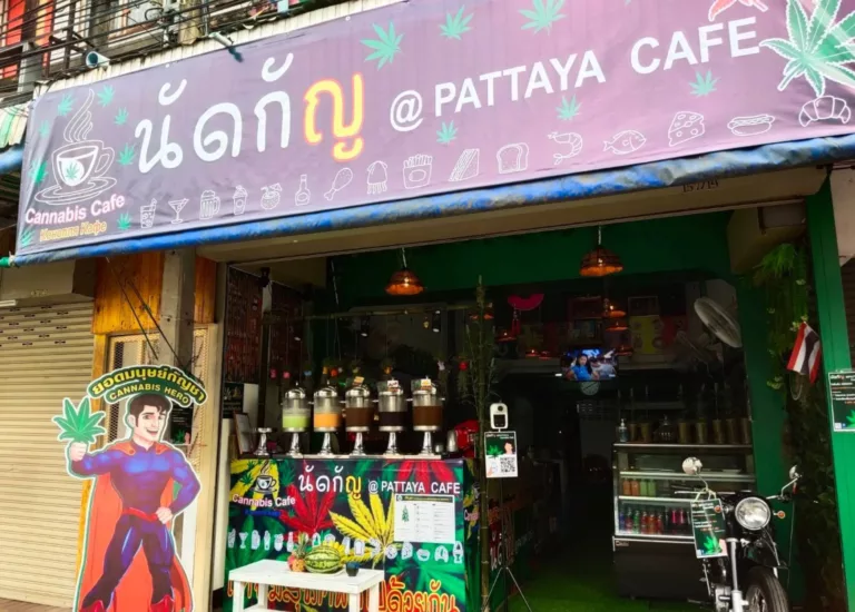 pattaya cafe 768x550